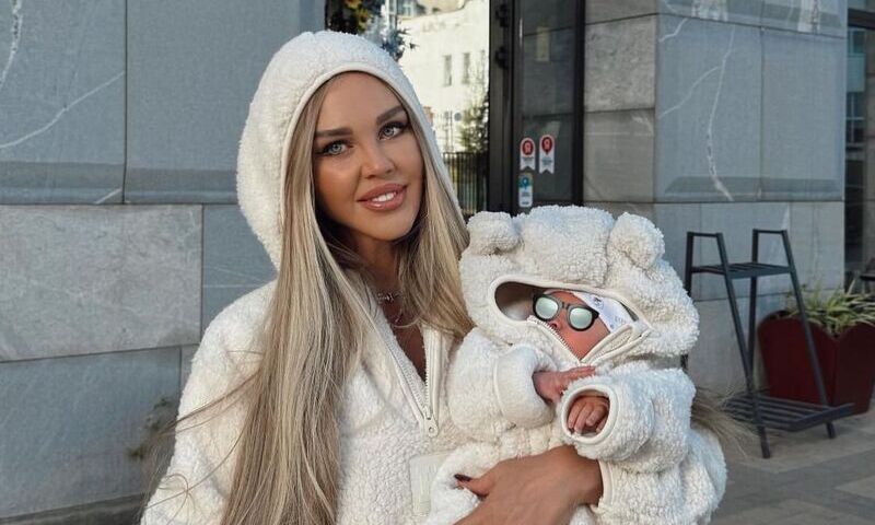 Мария Погребняк показала лицо новорожденного сына: фото