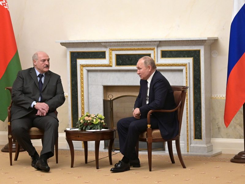 Отрекся: Лукашенко заявил, что Путин ввел войска на Украину из Отрекся: Лукашенко заявил, что Путин ввел войска на Украину из Беларуси без его разрешения