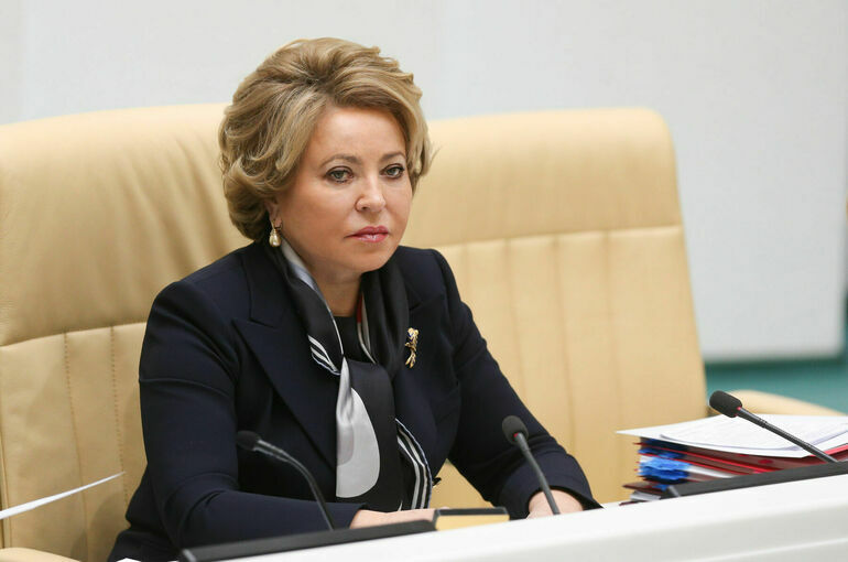 Свои среди чужих: кто хочет запугать русские общины за рубежом