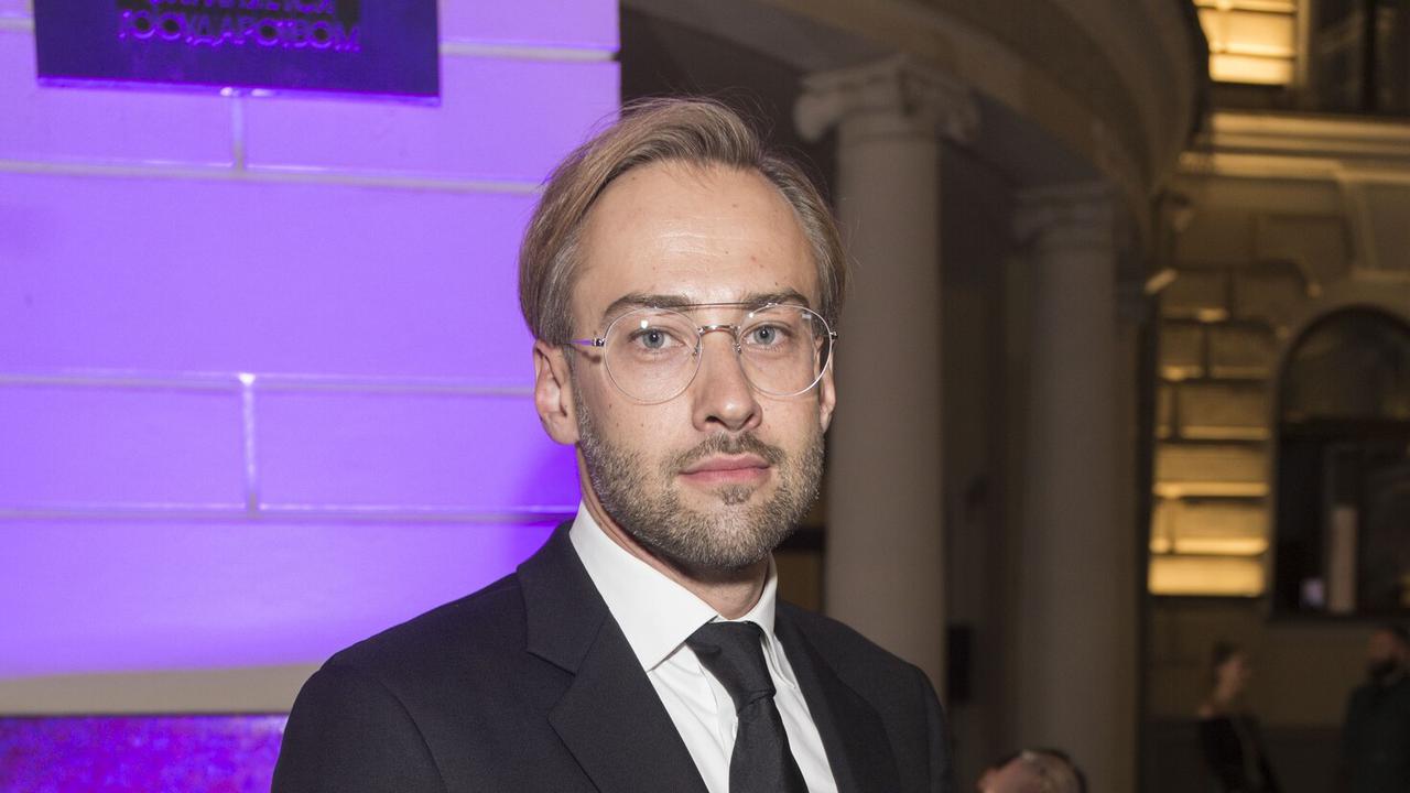 ja-besedoval-s-rabotnikami-neskolkih-kanalov-otec-zhanny-friske-raskryl.jpg «Я беседовал с работниками нескольких каналов»: отец Жанны Фриске раскрыл, почему Шепелева выгнали с телевидения