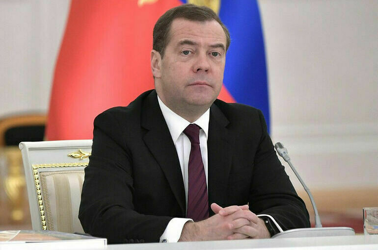 Медведев заявил, что Россия отреагирует на ядерный шантаж Киева договором Медведев заявил, что Россия отреагирует на ядерный шантаж Киева договором с КНДР