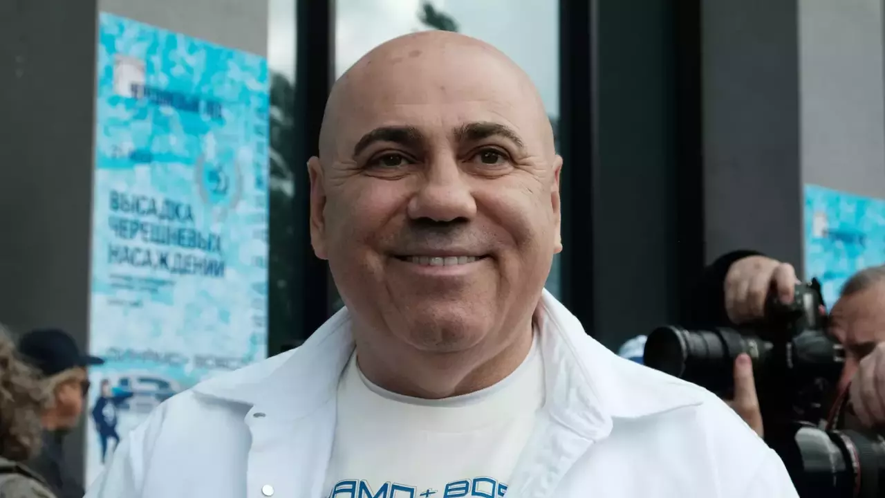 «Нам ничего никто не платит»: Иосифа Пригожина возмутила идея сократить гонорары звезд за новогодние «огоньки»