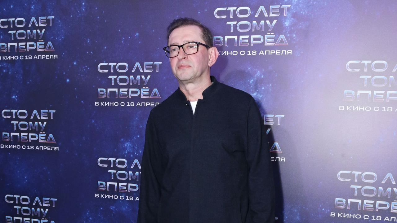 «Нормальный человек с этим не справится»: Хабенский рассказал о жизни после смерти жены