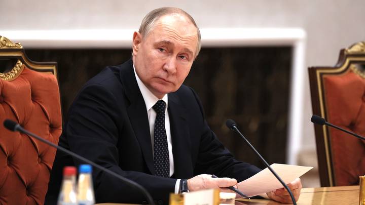 О санкциях, долларе и Украине: главное со встречи Путина со О санкциях, долларе и Украине: главное со встречи Путина со СМИ стран БРИКС