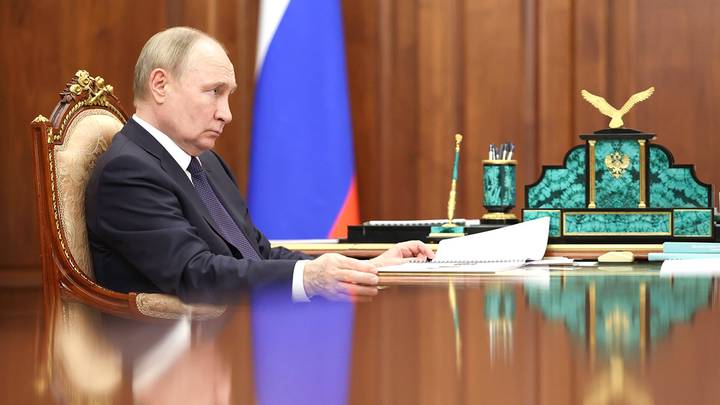 Путин надеется на скорое завершение конфликта на Украине Путин надеется на скорое завершение конфликта на Украине