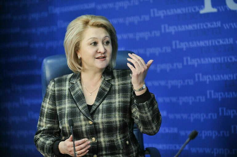 Сенатор Гумерова призвала использовать образы киногероев в товарах для детей