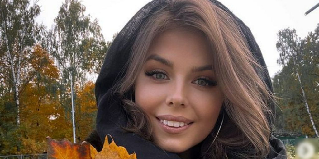 «Стояла в очереди на трансплантацию, но не дождалась»: трагедия 31-летней
«Стояла в очереди на трансплантацию, но не дождалась»: трагедия 31-летней звезды «Холостяка» Вероники Мурашкиной