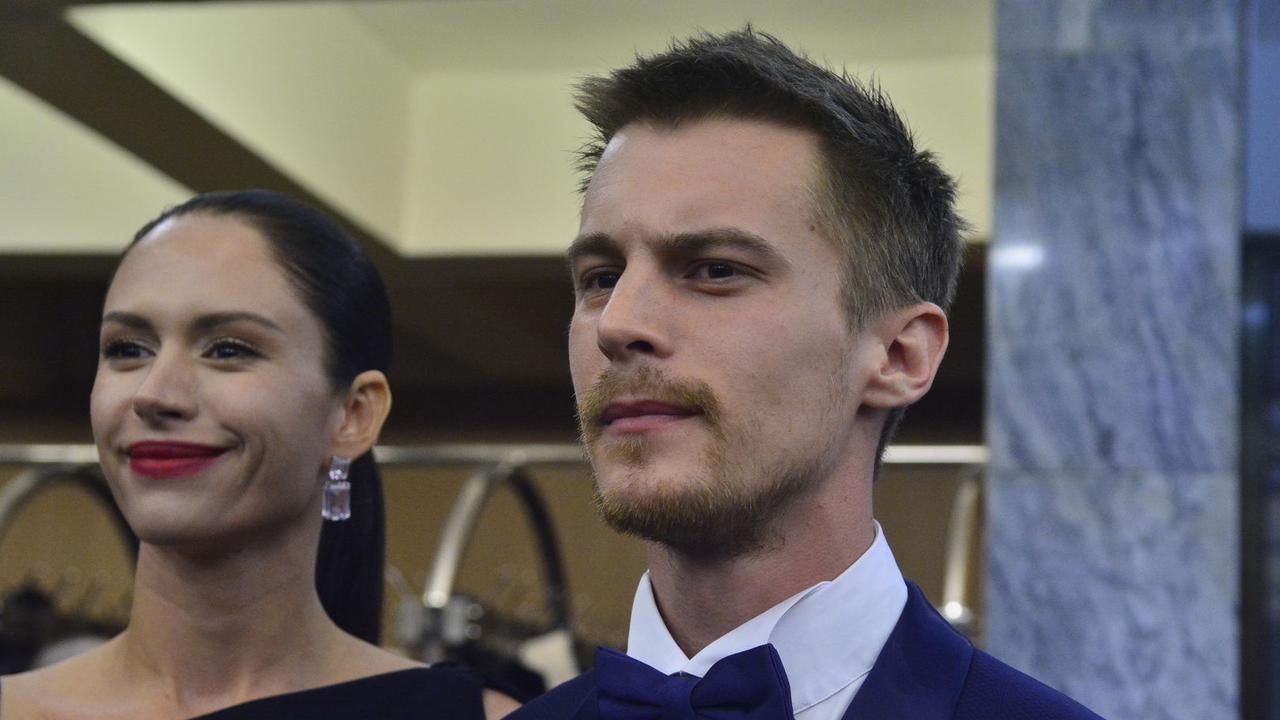 «Всё решится»: Иван Янковский вынужден оправдываться в день рождения после четырех переносов премьеры сериала