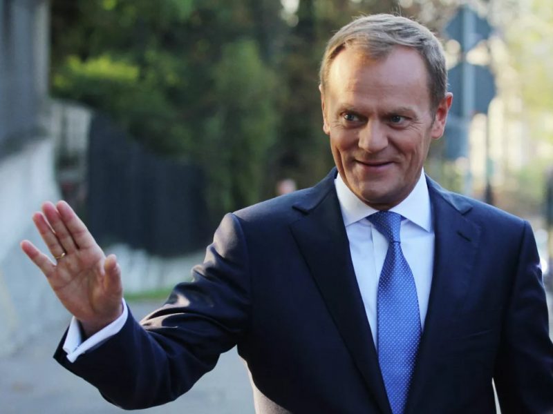Премьер Польши струсил и отрекся от своих слов о том, Премьер Польши струсил и отрекся от своих слов о том, что Трамп сотрудничает со спецслужбами России
