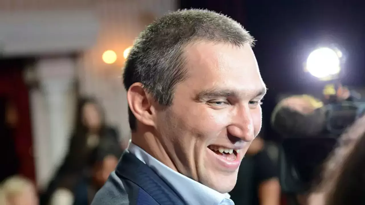 39-летний хоккеист Александр Овечкин сломал левую ногу во время матча