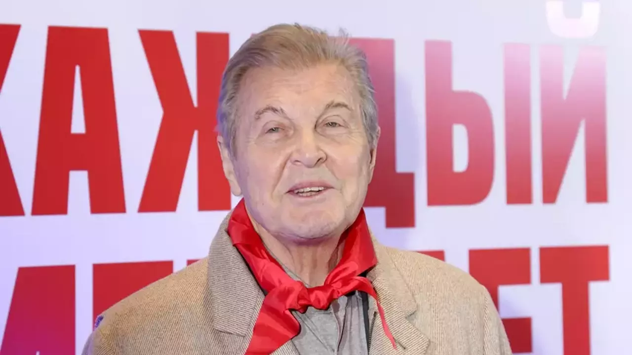 82-летний певец Лев Лещенко пожаловался журналистам на усталость