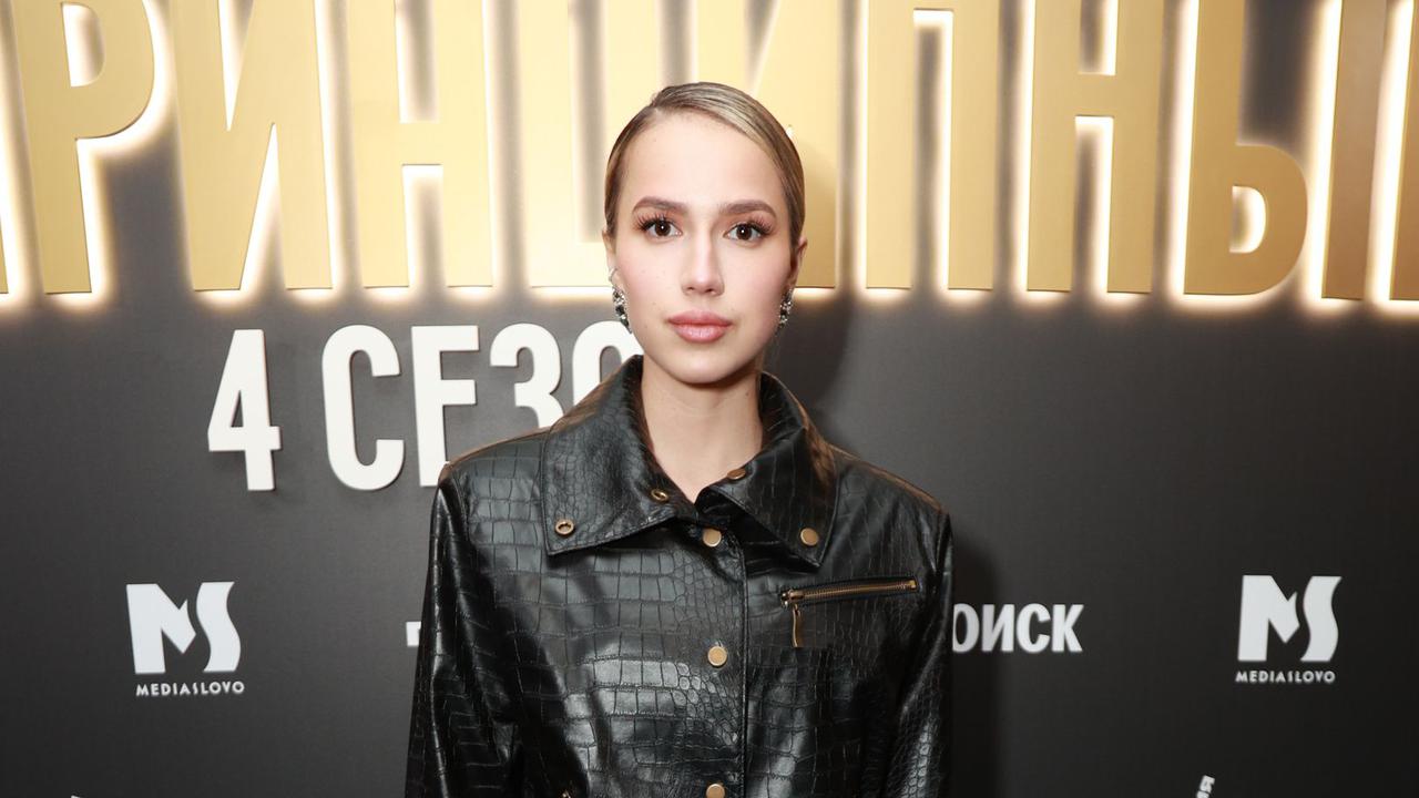 ja-ne-hochu-imet-nikakogo-dela-s-shou-biznesom-alina-zagitova.jpg «Я не хочу иметь никакого дела с шоу-бизнесом»: Алина Загитова ответила на обрушившуюся на нее критику