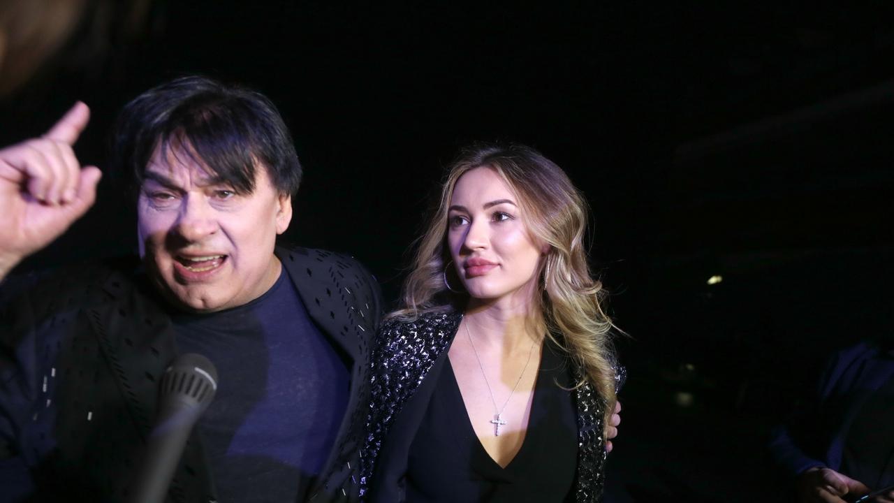 ja-zapela-ne-vchera-doch-aleksandra-serova-otvetila-na-sluhi.jpg «Я запела не вчера»: дочь Александра Серова ответила на слухи, что она пробивается на сцену за счет отца