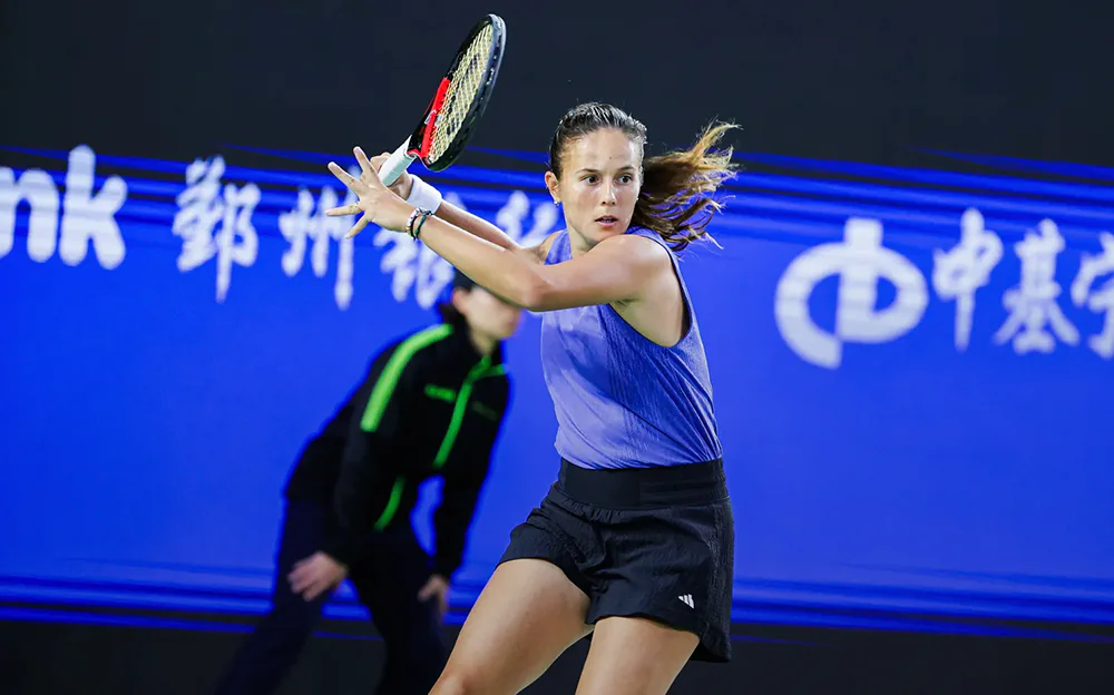 Касаткина внезапно сыграет на Итоговом турнире WTA. Сумеет победить Игу Касаткина внезапно сыграет на Итоговом турнире WTA. Сумеет победить Игу Свёнтек?