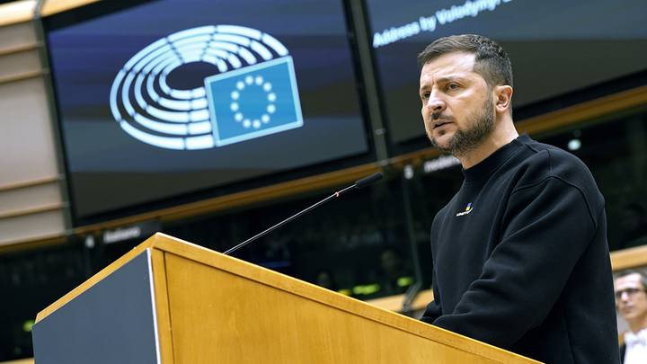 Небензя: Зеленский бесится из-за переезда украинцев в новые регионы России Небензя: Зеленский бесится из-за переезда украинцев в новые регионы России