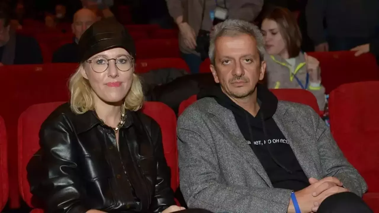 «Принесут вам удачу»: Ксения Собчак распродает свои вещи в Сети за десятки тысяч рублей