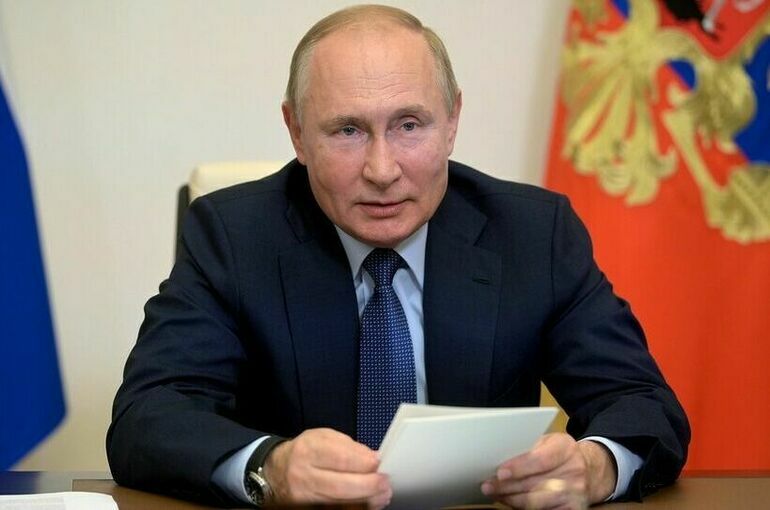 Путин встретился в Кремле с министром иностранных дел КНДР Путин встретился в Кремле с министром иностранных дел КНДР
