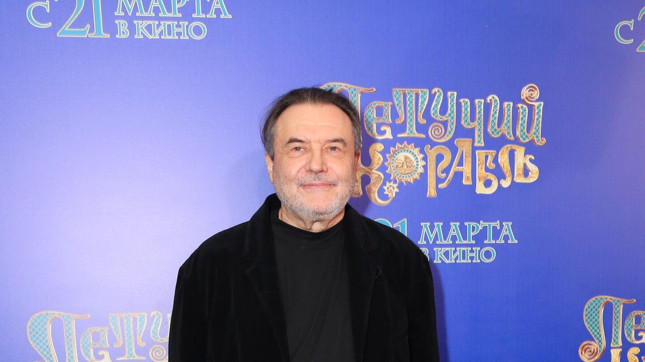 s-kompanii-uchitelja-vzyskali-500-tys-za-muzyku-gruppy-kino.jpg С компании Учителя взыскали 500 тыс. за музыку группы «Кино» в фильме «Цой»
