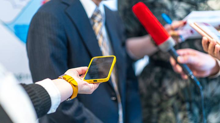 Захарова: Россия высылает двух журналистов ARD