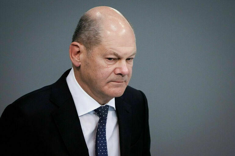Зеленский раскритиковал Шольца за звонок Путину Зеленский раскритиковал Шольца за звонок Путину