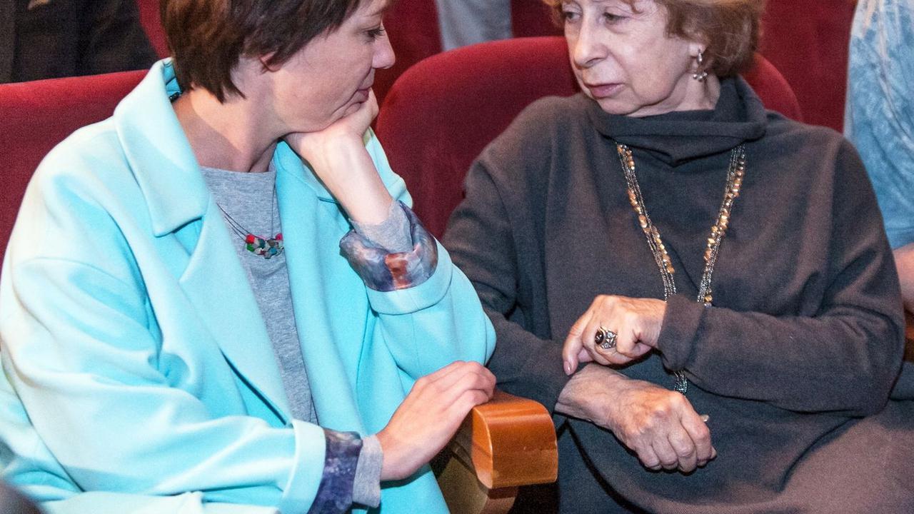 liju-ahedzhakovu-valerija-meladze-i-viktoriju-bonju-prizvali-lishit-grazhdanstva.jpg Лию Ахеджакову, Валерия Меладзе и Викторию Боню призвали лишить гражданства РФ