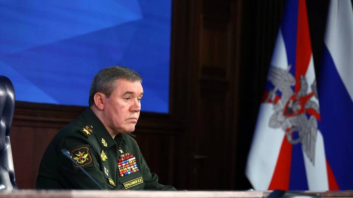 После звонка Герасимова в США Украина перестала бить ракетами ATACMS После звонка Герасимова в США Украина перестала бить ракетами ATACMS по России