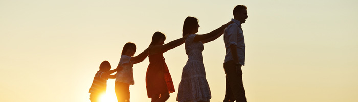 В России до 2030 года направят более 17 трлн рублей на поддержку семей