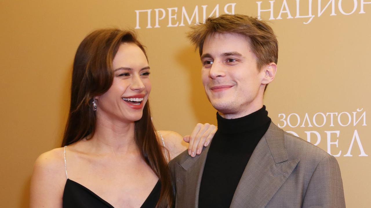 aktrisa-diana-pozharskaja-snjalas-v-bikini-s-ivanom-jankovskim.jpg Актриса Диана Пожарская снялась в бикини с Иваном Янковским