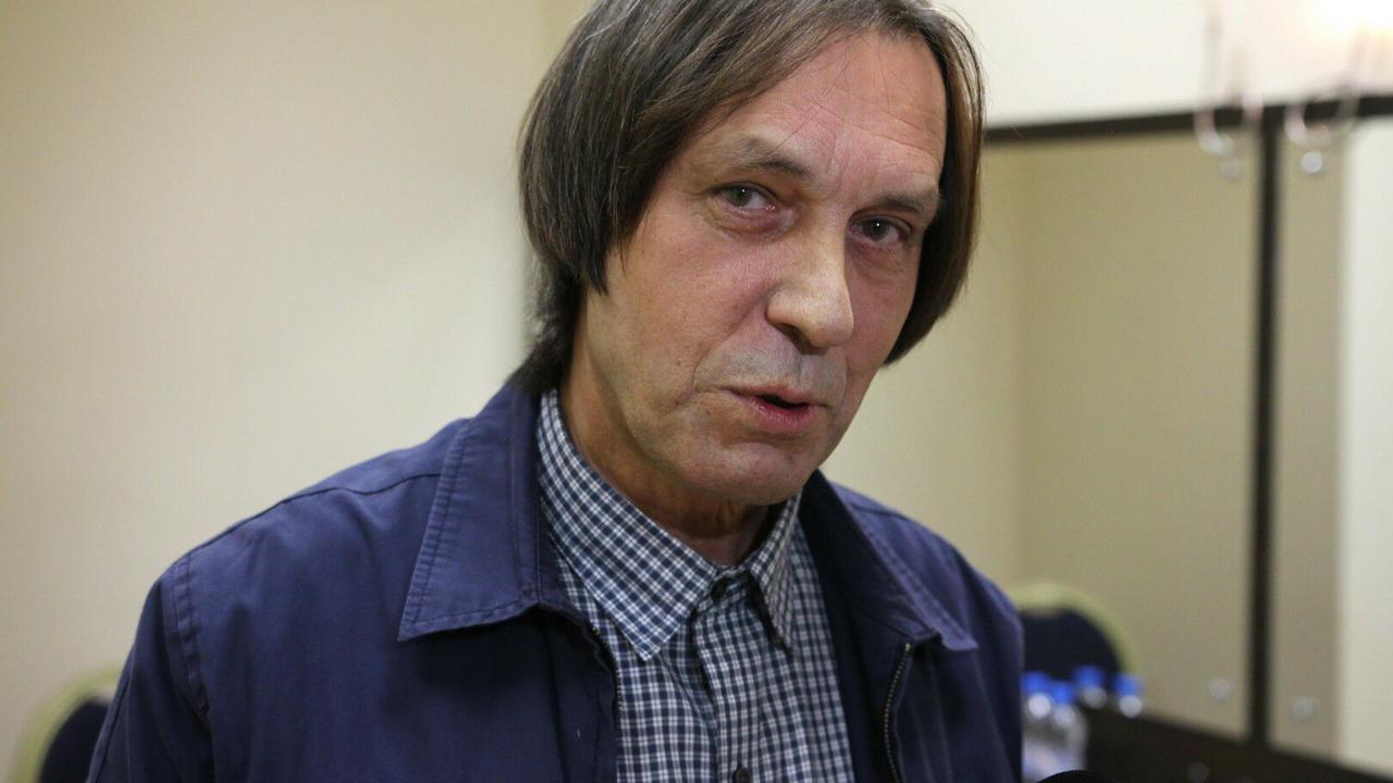 ekaterina-strizhenova-pokazala-kak-vygljadit-tjazhelobolnoj-nikolaj-noskov-ne-shevelit.jpg Екатерина Стриженова показала, как выглядит тяжелобольной Николай Носков: не шевелит правой рукой
