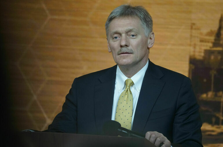 Песков анонсировал поиск альтернативных маршрутов поставок нефти и газа Песков анонсировал поиск альтернативных маршрутов поставок нефти и газа