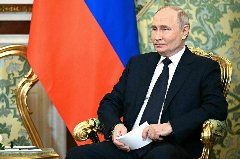 Путин: Россия остается привержена комплексному урегулированию в Сирии Путин: Россия остается привержена комплексному урегулированию в Сирии