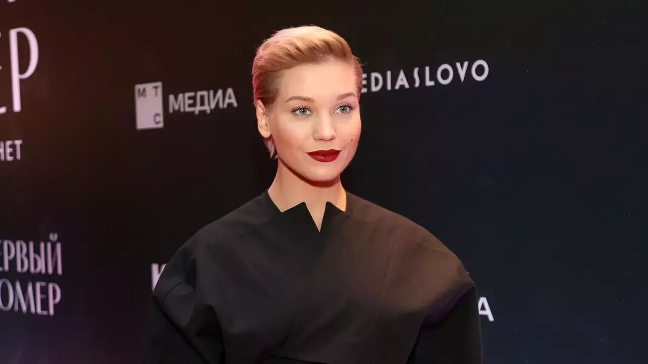 «Замуж вышла!»: Кристина Асмус показала обручальное кольцо во время отдыха на Мальдивах