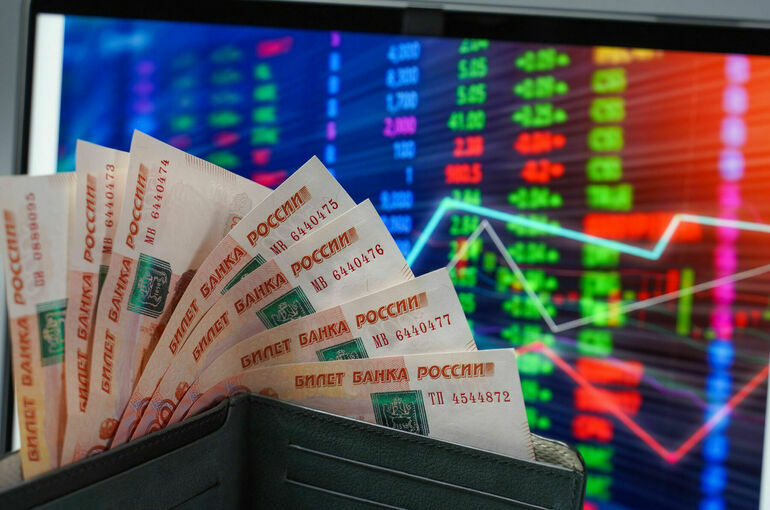 Bloomberg назвал рубль самой перспективной валютой на развивающихся рынках Bloomberg назвал рубль самой перспективной валютой на развивающихся рынках