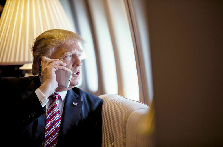 CBS: Более половины американцев положительно оценивают работу Трампа CBS: Более половины американцев положительно оценивают работу Трампа