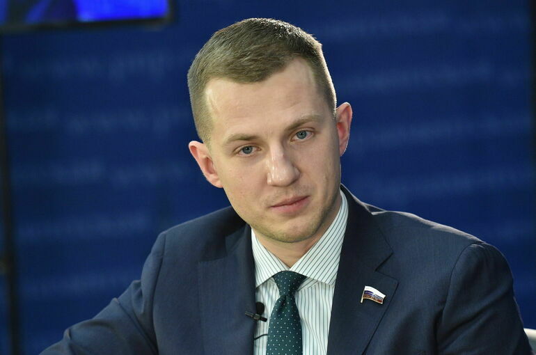 Депутат Метелев назвал число состоящих на профучете подростков Депутат Метелев назвал число состоящих на профучете подростков