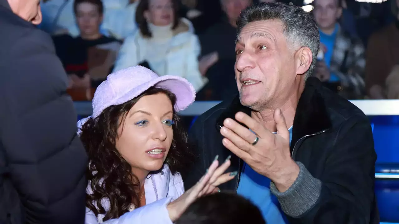 ja-dolzhna-stisnut-zuby-perezhivajushhaja-iz-za-komy-keosajana-margarita-simonjan.webp.webp «Я должна стиснуть зубы»: переживающая из-за комы Кеосаяна Маргарита Симоньян сделала заявление