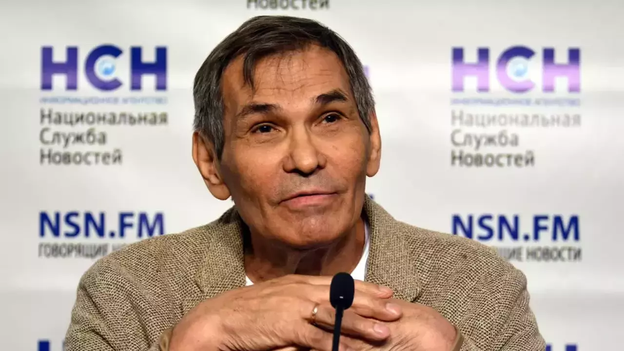 mozhet-ona-soberet-tapochki-venik-i-ujdet-otsjuda-bari-alibasov.webp.webp «Может, она соберет тапочки, веник и уйдет отсюда?»: Бари Алибасов высказался о седьмой жене