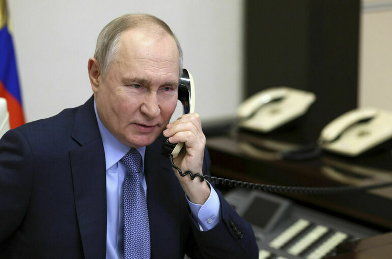 Путин обсудил с президентом Таджикистана двустороннее сотрудничество Путин обсудил с президентом Таджикистана двустороннее сотрудничество