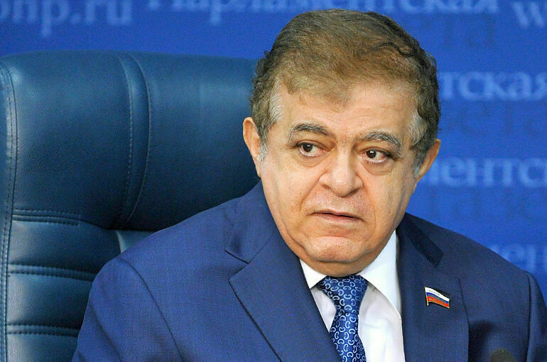 Не коллективный Запад: как Лондон и Брюссель захотели Трампа продавить Не коллективный Запад: как Лондон и Брюссель захотели Трампа продавить