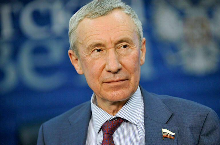 Андрей Климов: Евросоюз не хочет, чтобы в хоре пели не Андрей Климов: Евросоюз не хочет, чтобы в хоре пели не по его нотам