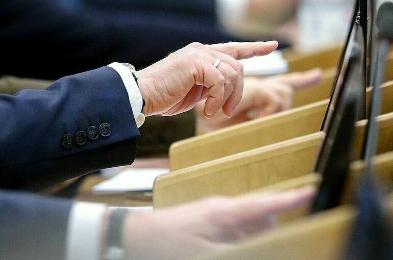 Госдума приняла в I чтении законопроект по борьбе с нелегальным оборотом табака
