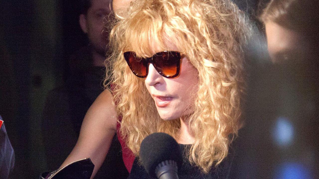 prodjuser-dzjunik-dopustil-chto-pugacheva-pozvonila-kirkorovu-posle-smerti-otca.jpg Продюсер Дзюник допустил, что Пугачева позвонила Киркорову после смерти отца