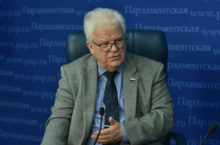 Сенатор: Допсредства ЕС на оборону лягут бременем на несколько поколений Сенатор: Допсредства ЕС на оборону лягут бременем на несколько поколений европейцев