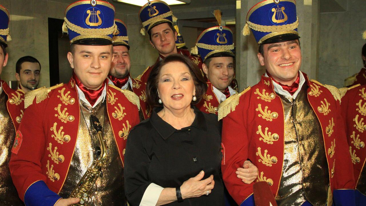 sostojanie-tjazhelobolnoj-aktrisy-larisy-golubkinoj-rezko-uhudshilos-posle-kovida.jpg Состояние тяжелобольной актрисы Ларисы Голубкиной резко ухудшилось после ковида