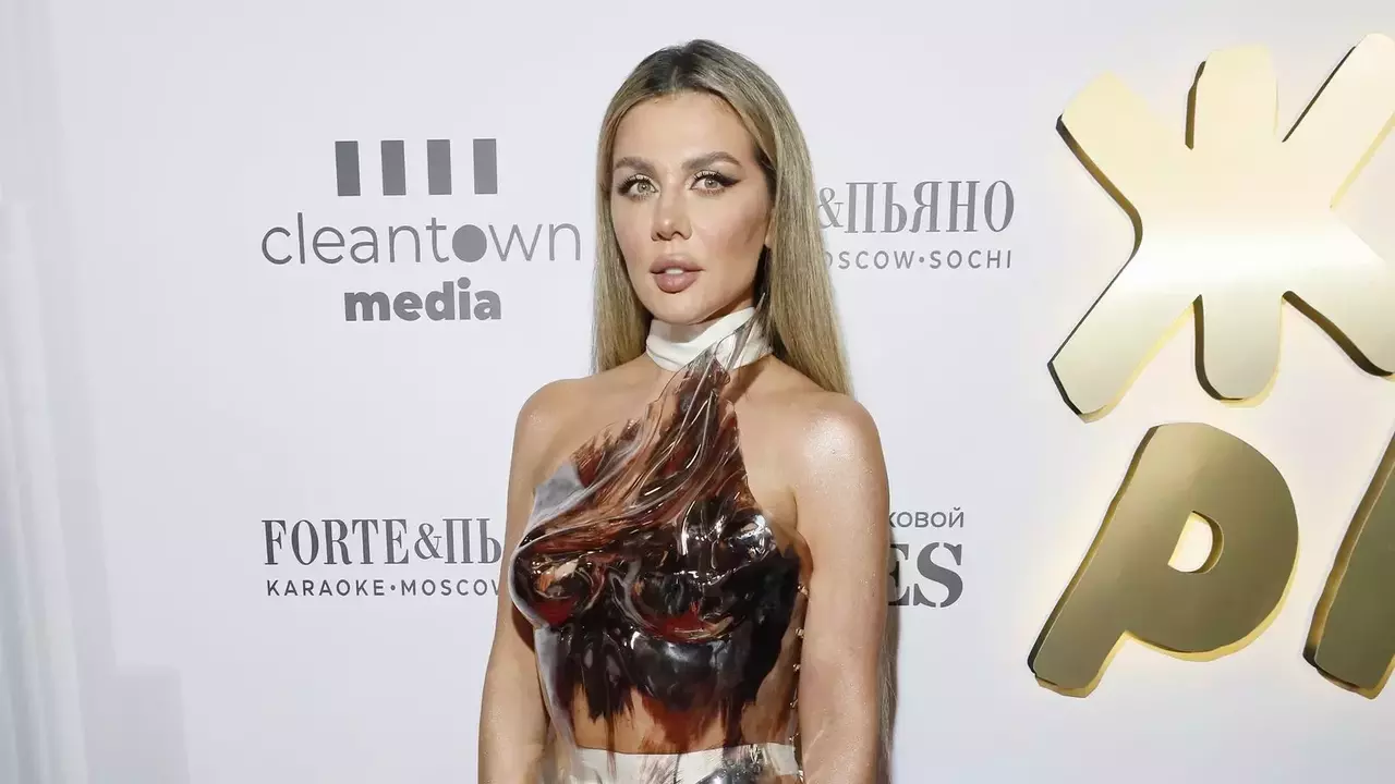 tolko-jazyk-muzyki-anna-sedokova-rasskazala-pochemu-otkazalas-ot-intervju-za-10.webp.webp Только язык музыки: Анна Седокова рассказала, почему отказалась от интервью за 10 млн рублей