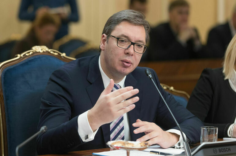 Вучич пообещал уйти в отставку, если докажут применение звуковой пушки Вучич пообещал уйти в отставку, если докажут применение звуковой пушки