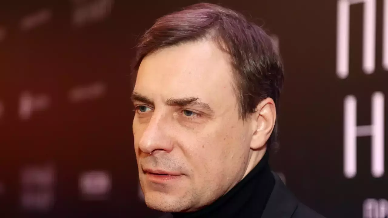 vskrylos-kak-evgeniju-cyganovu-udalos-tochno-izobrazit-starika-na-semkah.webp.webp Вскрылось, как Евгению Цыганову удалось точно изобразить старика на съемках