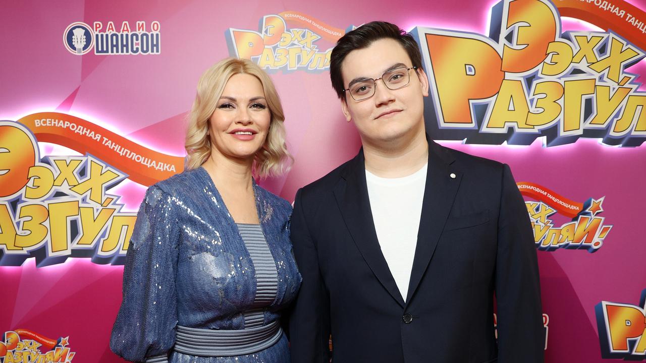 23-letnij-syn-mihaila-kruga-ustroil-neveste-sereznuju-proverku-do-pomolvki.jpg 23-летний сын Михаила Круга устроил невесте серьезную проверку до помолвки