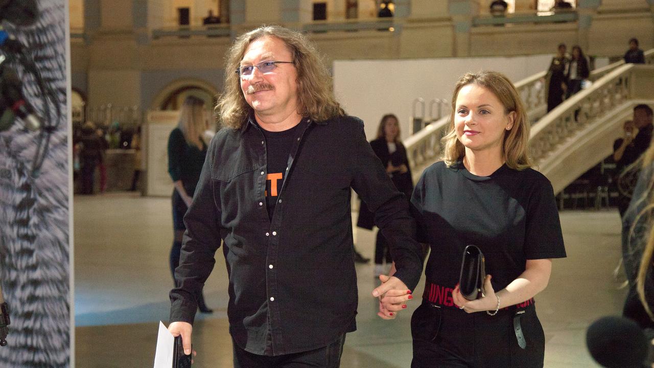 43-letnjaja-zhena-igorja-nikolaeva-podhvatila-neizvestnyj-virus-v-pekine.jpg 43-летняя жена Игоря Николаева подхватила неизвестный вирус в Пекине