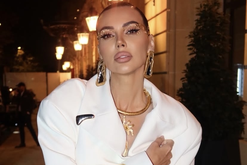 «Я не буду мириться с мужем»: Оксана Самойлова и Джиган «Я не буду мириться с мужем»: Оксана Самойлова и Джиган отказались стоять вместе на дорожке